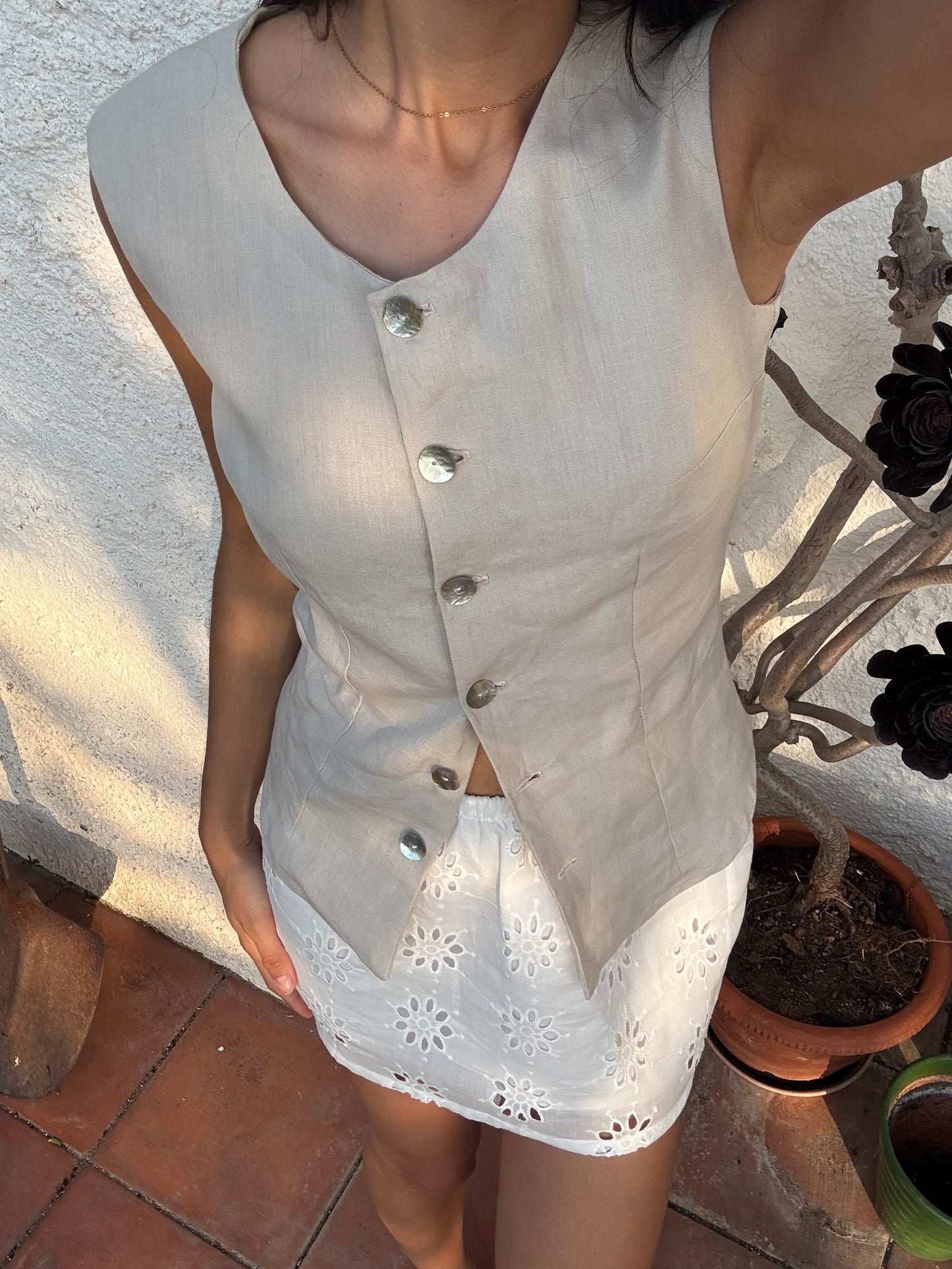 Nua vest