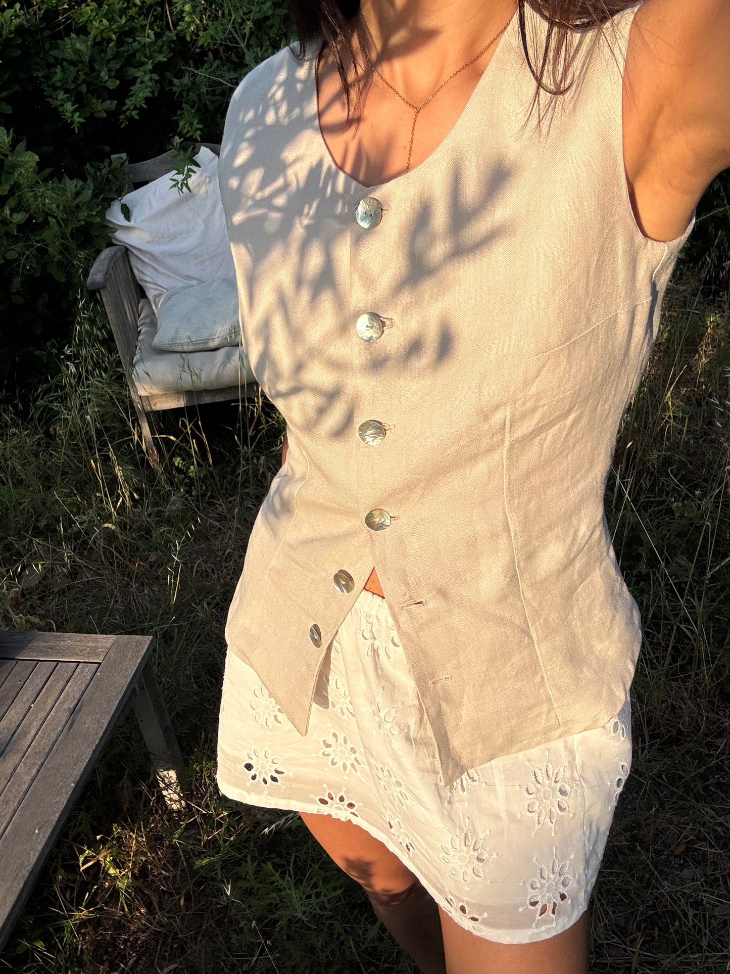 Nua vest